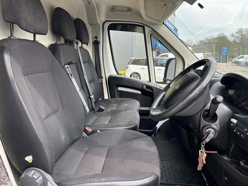Peugeot Boxer Bluehdi 435 L4h2 Professional P/V Panel Van 2.2 Manual Diesel Panel Van Manual Diesel
