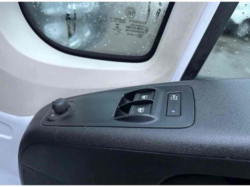 Peugeot Bluehdi 335 L3h2 Professional P/V 2.2 5dr Panel Van Manual Diesel Panel Van Manual Diesel