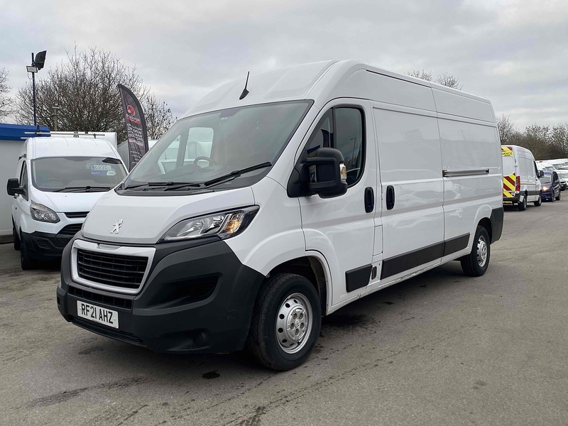Peugeot Boxer Bluehdi 335 L3h2 Professional P/V Panel Van 2.2 Manual Diesel