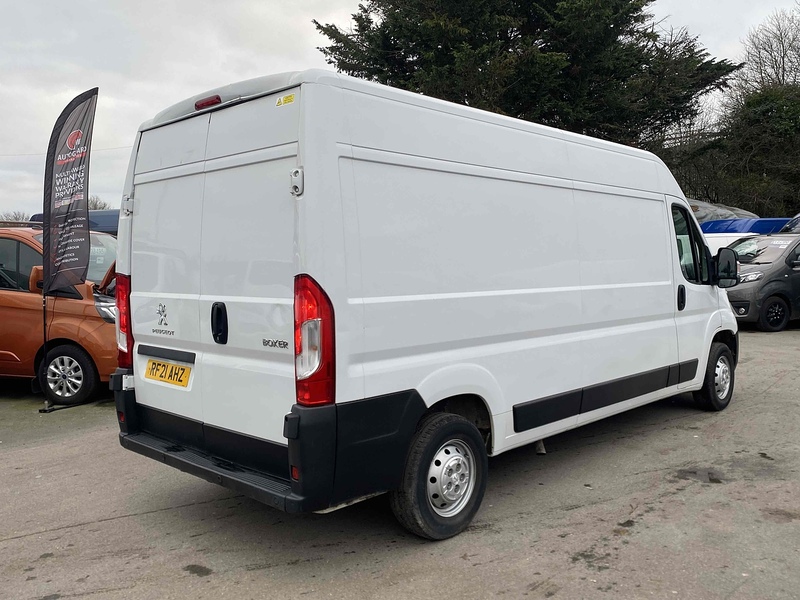 Peugeot Boxer Bluehdi 335 L3h2 Professional P/V Panel Van 2.2 Manual Diesel