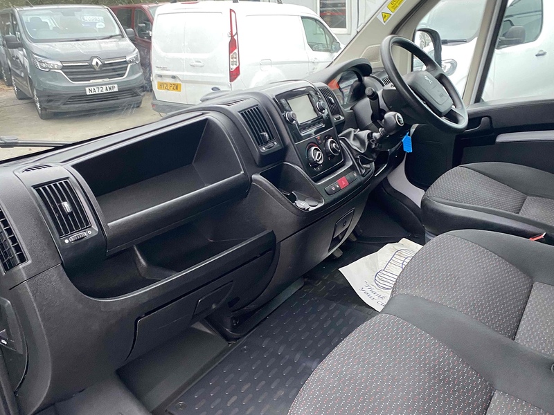 Peugeot Boxer Bluehdi 335 L3h2 Professional P/V Panel Van 2.2 Manual Diesel