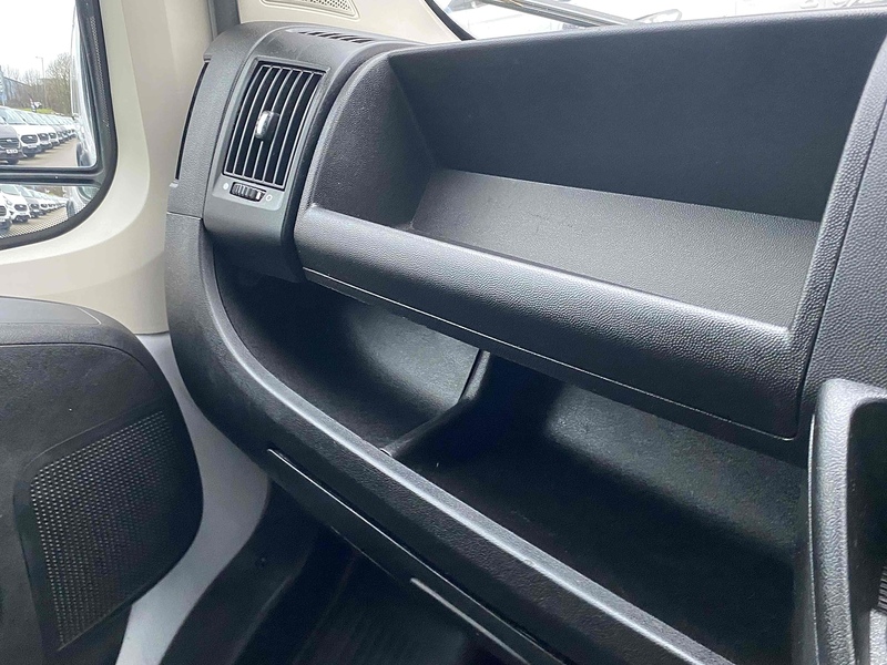 Peugeot Boxer Bluehdi 335 L3h2 Professional P/V Panel Van 2.2 Manual Diesel