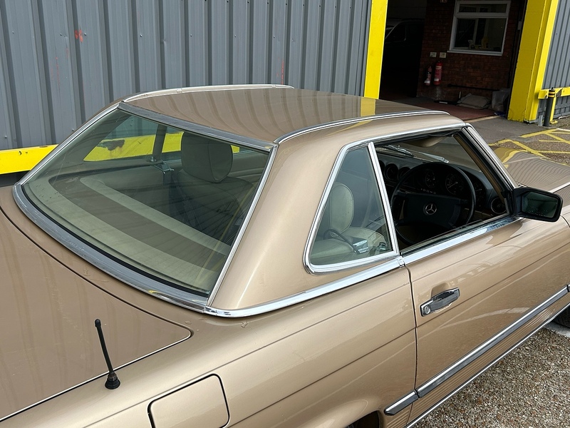 Mercedes-Benz Sl/Sec Series Sl Convertible 3.0 Automatic Petrol 3.0 2dr Convertible Automatic Petrol