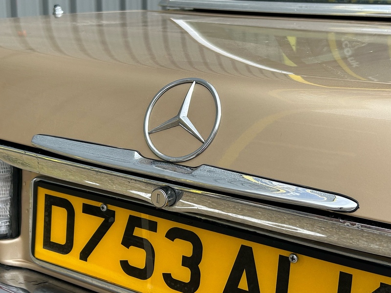Mercedes-Benz Sl/Sec Series Sl Convertible 3.0 Automatic Petrol 3.0 2dr Convertible Automatic Petrol
