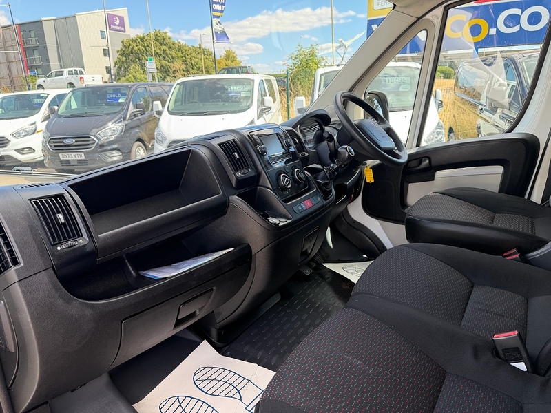 Peugeot Boxer Boxer Bluehdi 335 L3h2 Professional P/V Panel Van 2.2 Manual Diesel
