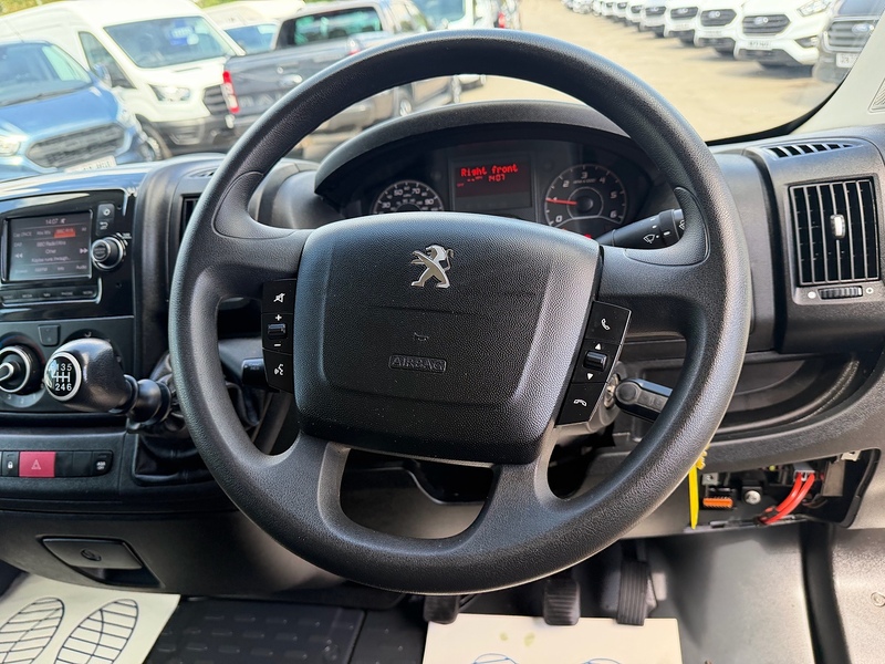 Peugeot Boxer Boxer Bluehdi 335 L3h2 Professional P/V Panel Van 2.2 Manual Diesel