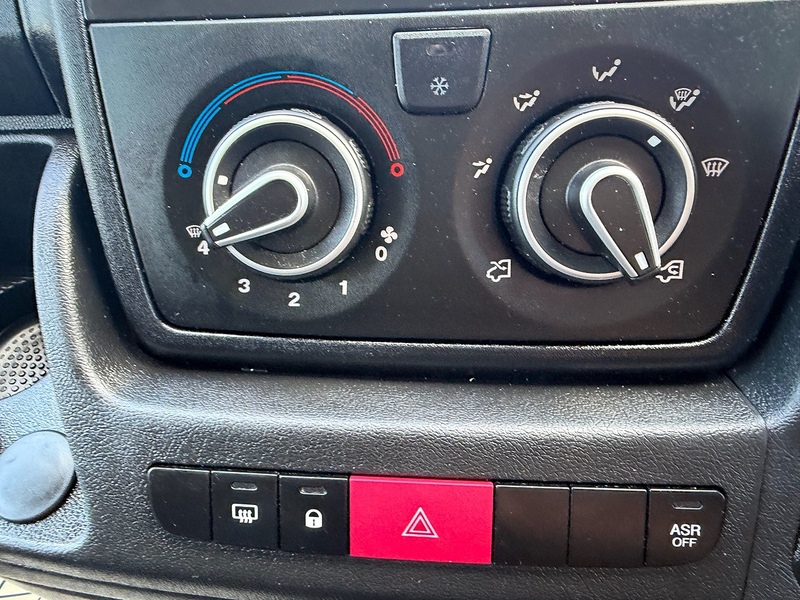Peugeot Boxer Boxer Bluehdi 335 L3h2 Professional P/V Panel Van 2.2 Manual Diesel