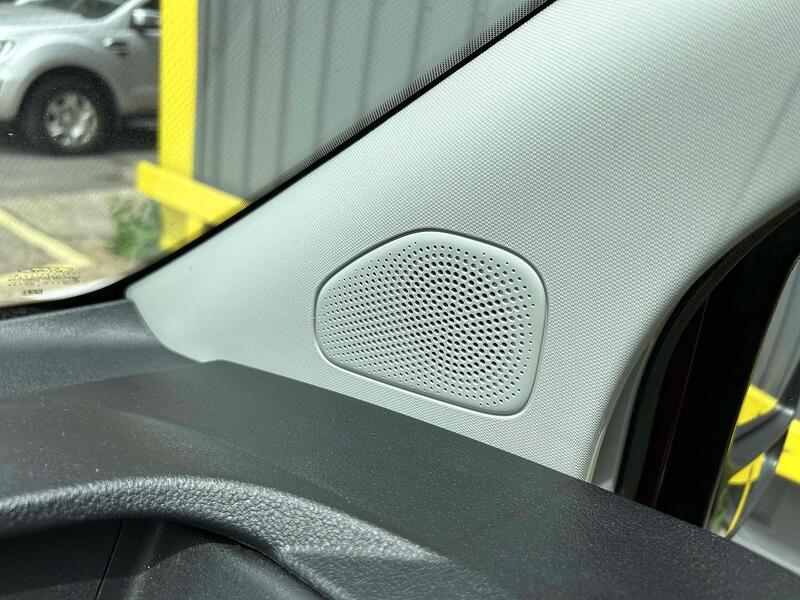 Ford 320 Limited Lr Dciv P/V 2.0 Panel Van Automatic Diesel 2.0 Crew Van Automatic Diesel