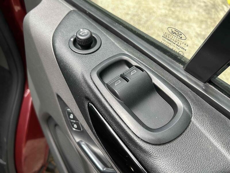 Ford 320 Limited Lr Dciv P/V 2.0 Panel Van Automatic Diesel 2.0 Crew Van Automatic Diesel