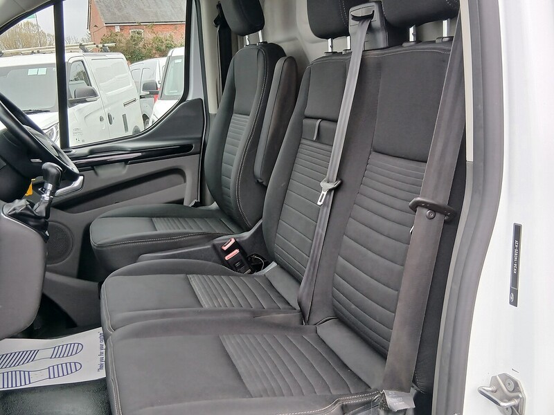 Ford Transit Custom 300 Limited P/V Ecoblue Panel Van 2.0 Manual Diesel