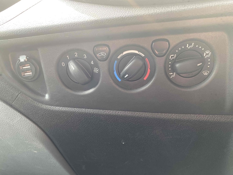 Ford 350 EcoBlue 2.0 4dr Tipper Manual Diesel