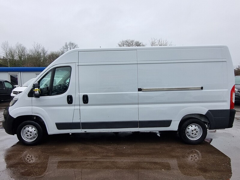 Peugeot 2.2 BlueHDi 335 Professional Panel Van 5dr Diesel Manual L3 H2 Euro 6 (s/s) (140 ps)
