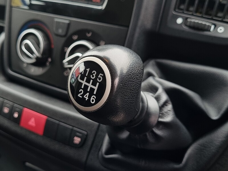 Peugeot 2.2 BlueHDi 335 Professional Panel Van 5dr Diesel Manual L3 H2 Euro 6 (s/s) (140 ps)