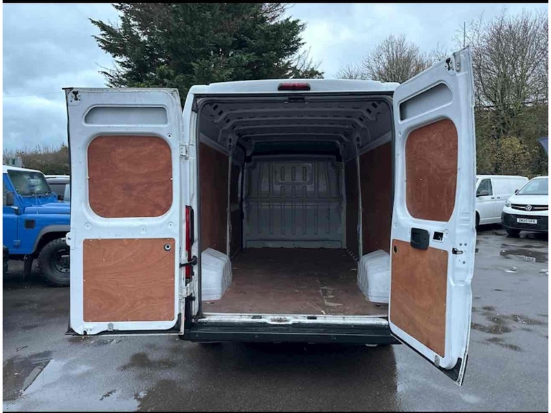 Peugeot 2.2 BlueHDi 335 Professional Panel Van 5dr Diesel Manual L3 H2 Euro 6 (s/s) (140 ps) Panel Van Manual Diesel