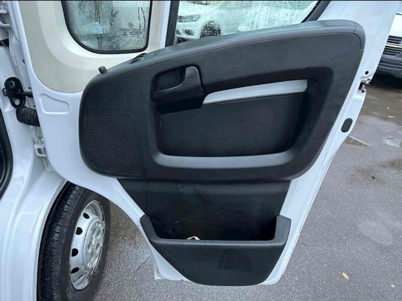 Peugeot 2.2 BlueHDi 335 Professional Panel Van 5dr Diesel Manual L3 H2 Euro 6 (s/s) (140 ps) Panel Van Manual Diesel