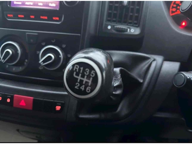 Peugeot 2.2 BlueHDi 335 Professional Panel Van 5dr Diesel Manual L3 H2 Euro 6 (s/s) (140 ps) Panel Van Manual Diesel