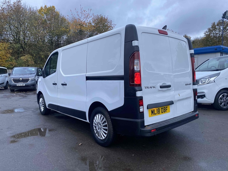 Renault 1.6 dCi 27 Business Panel Van 5dr Diesel Manual SWB Standard Roof Euro 6 (120 ps)