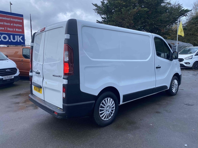 Renault 1.6 dCi 27 Business Panel Van 5dr Diesel Manual SWB Standard Roof Euro 6 (120 ps)