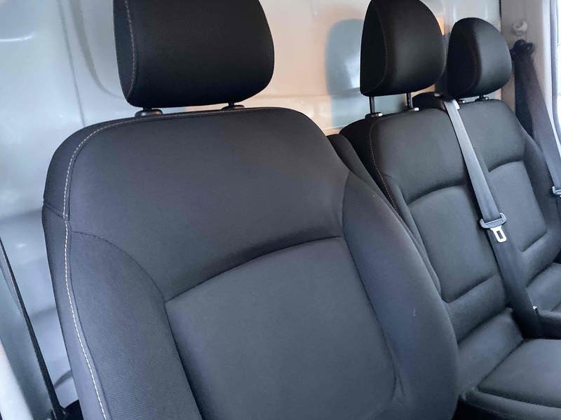 Renault 1.6 dCi 27 Business Panel Van 5dr Diesel Manual SWB Standard Roof Euro 6 (120 ps)