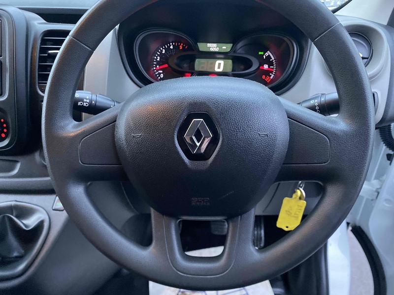 Renault 1.6 dCi 27 Business Panel Van 5dr Diesel Manual SWB Standard Roof Euro 6 (120 ps)