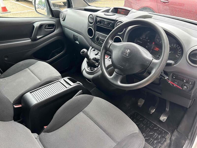 Peugeot 1.6 BlueHDi 850 S Panel Van 4dr Diesel Manual L1 (s/s) (110 g/km, 100 bhp)