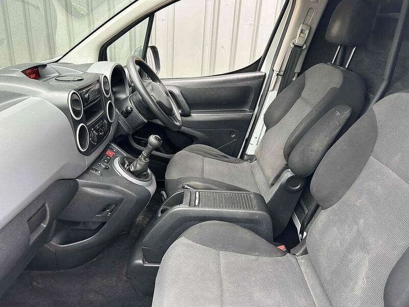 Peugeot 1.6 BlueHDi 850 S Panel Van 4dr Diesel Manual L1 (s/s) (110 g/km, 100 bhp)