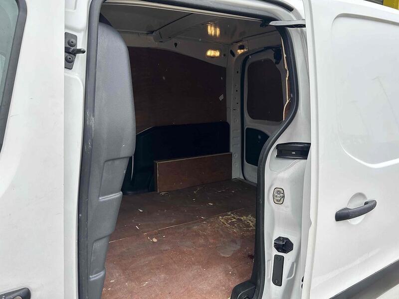 Peugeot 1.6 BlueHDi 850 S Panel Van 4dr Diesel Manual L1 (s/s) (110 g/km, 100 bhp)