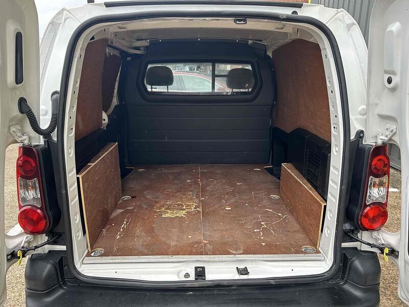 Peugeot 1.6 BlueHDi 850 S Panel Van 4dr Diesel Manual L1 (s/s) (110 g/km, 100 bhp)