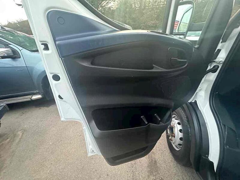 Iveco 70C18 3.0 Box Van Automatic Diesel Box Van Automatic Diesel