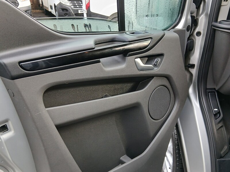 Ford 300 EcoBlue Limited Panel Van 2.0 Manual Diesel