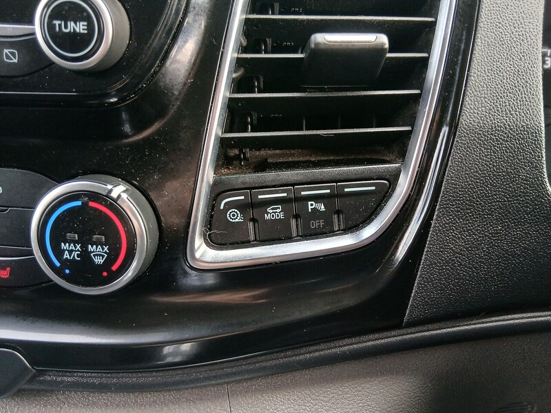 Ford 300 EcoBlue Limited Panel Van 2.0 Manual Diesel