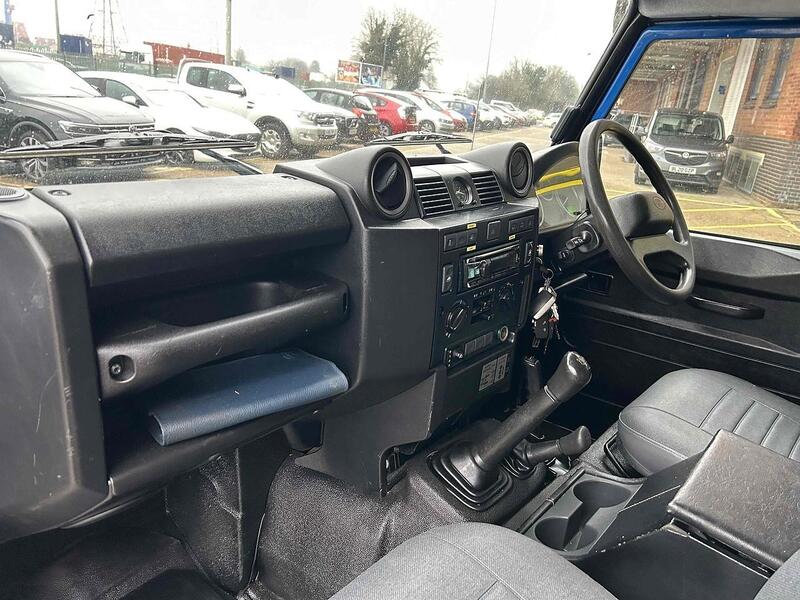 Land Rover 2.2 TDCi Hard Top 3dr Diesel Manual 4WD Euro 5 (122 ps) SUV Manual Diesel
