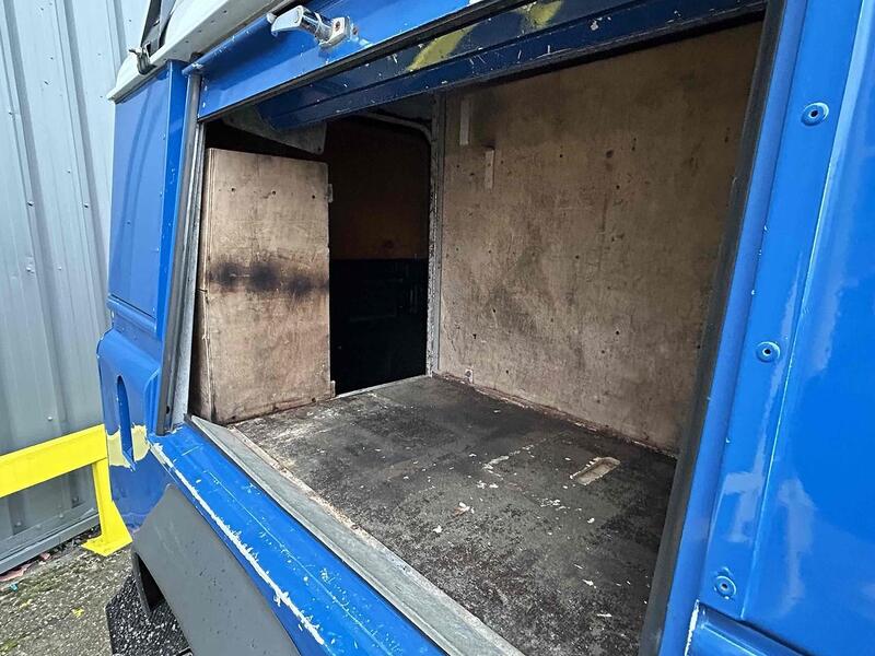 Land Rover 2.2 TDCi Hard Top 3dr Diesel Manual 4WD Euro 5 (122 ps) SUV Manual Diesel