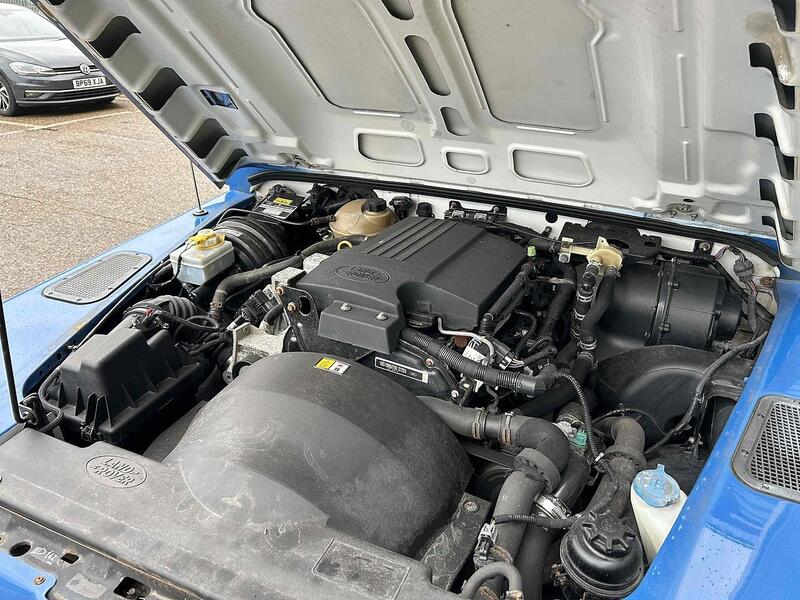 Land Rover 2.2 TDCi Hard Top 3dr Diesel Manual 4WD Euro 5 (122 ps) SUV Manual Diesel