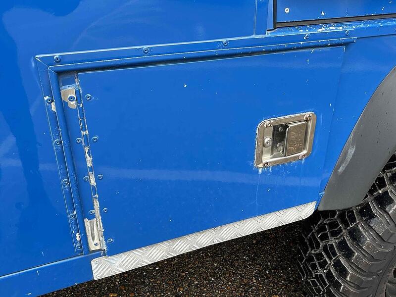 Land Rover 2.2 TDCi Hard Top 3dr Diesel Manual 4WD Euro 5 (122 ps) SUV Manual Diesel