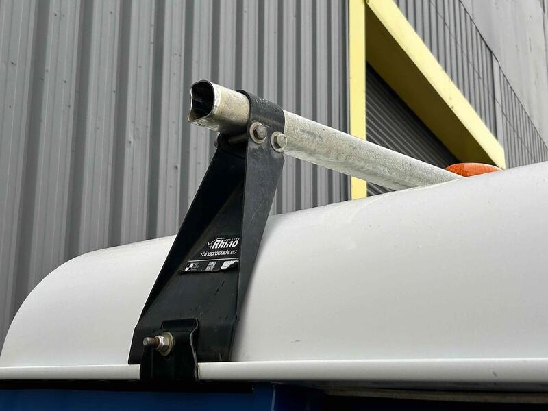 Land Rover 2.2 TDCi Hard Top 3dr Diesel Manual 4WD Euro 5 (122 ps) SUV Manual Diesel