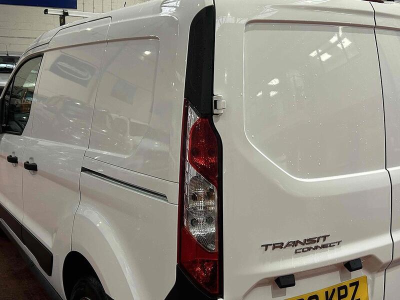 Ford 1.5 220 EcoBlue DCIV 6dr Diesel Manual Euro 6 (s/s) (75 ps) Combi Van Manual Diesel Combi Van Manual Diesel Combi Van Manual Diesel