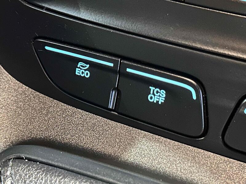 Ford 1.5 220 EcoBlue DCIV 6dr Diesel Manual Euro 6 (s/s) (75 ps) Combi Van Manual Diesel Combi Van Manual Diesel Combi Van Manual Diesel