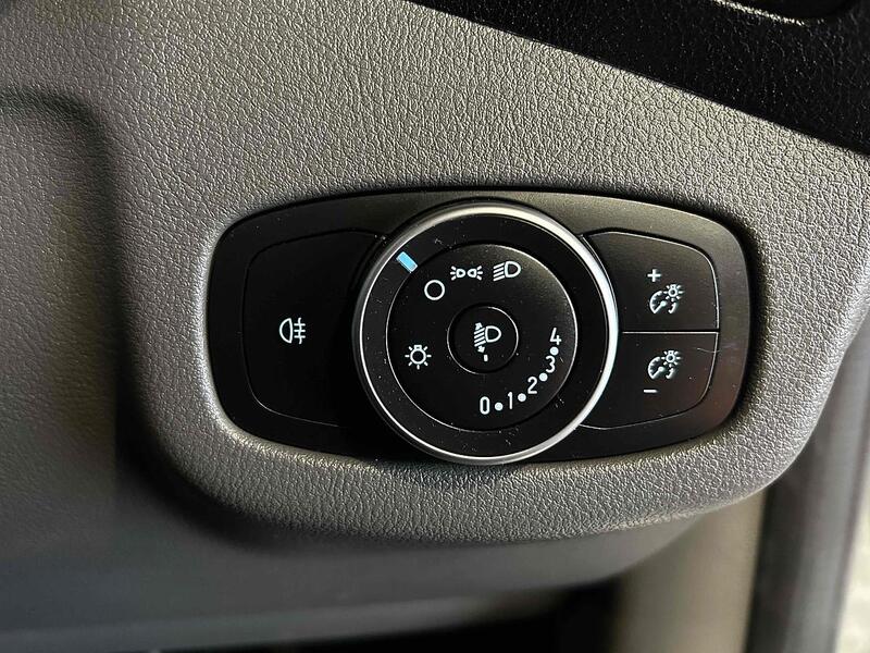 Ford 1.5 220 EcoBlue DCIV 6dr Diesel Manual Euro 6 (s/s) (75 ps) Combi Van Manual Diesel Combi Van Manual Diesel Combi Van Manual Diesel