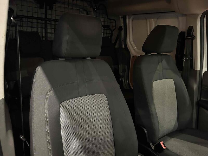 Ford 1.5 220 EcoBlue DCIV 6dr Diesel Manual Euro 6 (s/s) (75 ps) Combi Van Manual Diesel Combi Van Manual Diesel Combi Van Manual Diesel