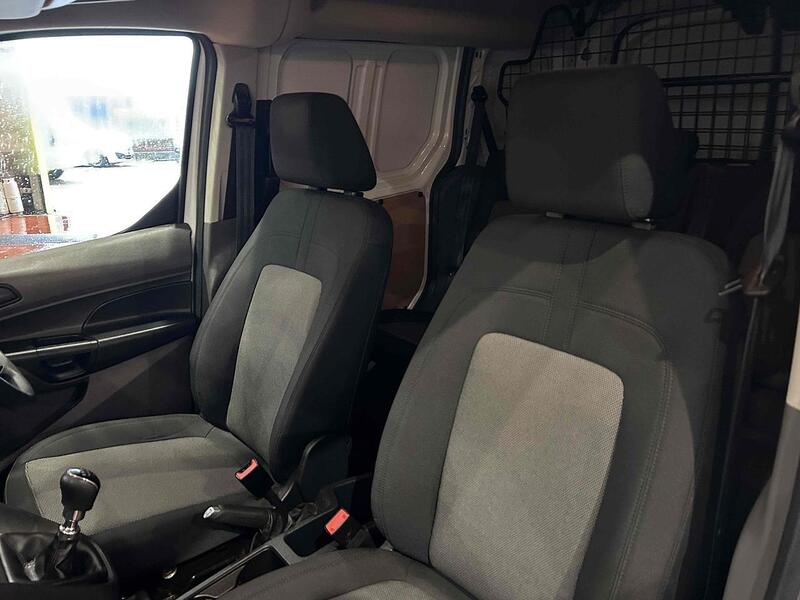 Ford 1.5 220 EcoBlue DCIV 6dr Diesel Manual Euro 6 (s/s) (75 ps) Combi Van Manual Diesel Combi Van Manual Diesel Combi Van Manual Diesel