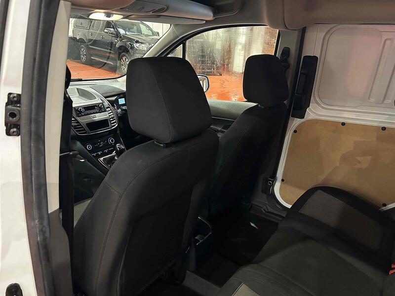 Ford 1.5 220 EcoBlue DCIV 6dr Diesel Manual Euro 6 (s/s) (75 ps) Combi Van Manual Diesel Combi Van Manual Diesel Combi Van Manual Diesel