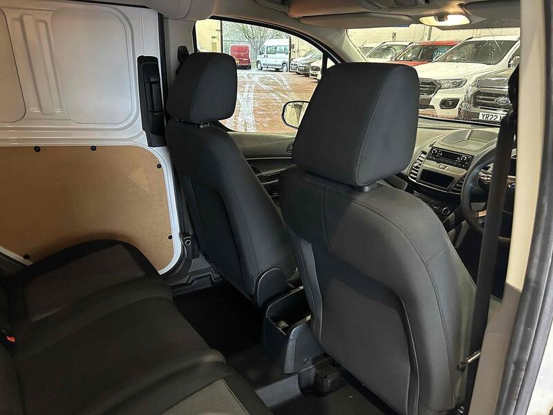 Ford 1.5 220 EcoBlue DCIV 6dr Diesel Manual Euro 6 (s/s) (75 ps) Combi Van Manual Diesel Combi Van Manual Diesel Combi Van Manual Diesel