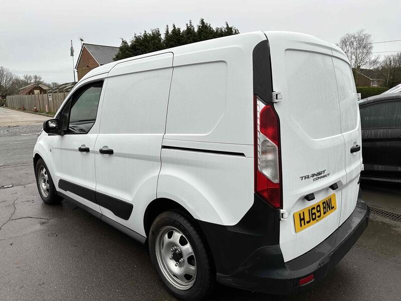 Ford 1.5 220 EcoBlue DCIV 6dr Diesel Manual Euro 6 (s/s) (75 ps) Combi Van Manual Diesel