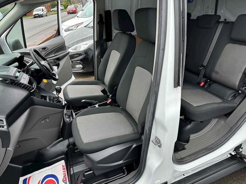 Ford 1.5 220 EcoBlue DCIV 6dr Diesel Manual Euro 6 (s/s) (75 ps) Combi Van Manual Diesel