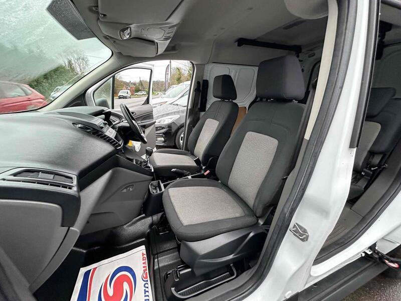 Ford 1.5 220 EcoBlue DCIV 6dr Diesel Manual Euro 6 (s/s) (75 ps) Combi Van Manual Diesel