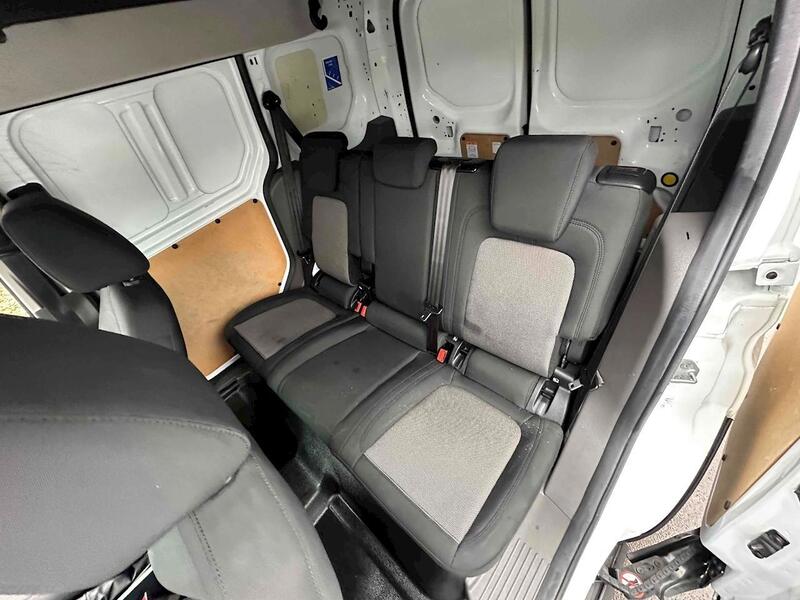 Ford 1.5 220 EcoBlue DCIV 6dr Diesel Manual Euro 6 (s/s) (75 ps) Combi Van Manual Diesel