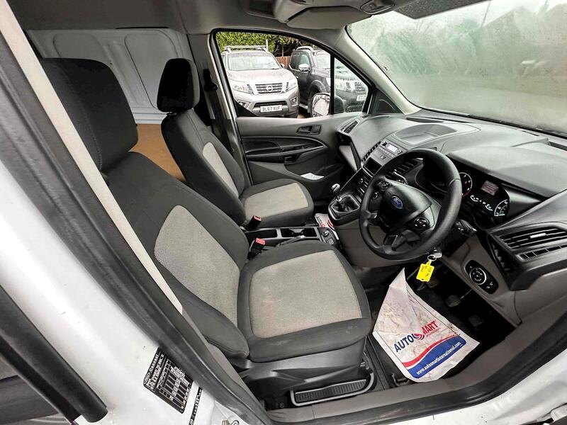 Ford 1.5 220 EcoBlue DCIV 6dr Diesel Manual Euro 6 (s/s) (75 ps) Combi Van Manual Diesel