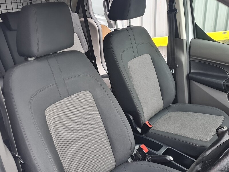 Ford 1.5 220 EcoBlue DCIV 6dr Diesel Manual Euro 6 (s/s) (75 ps)