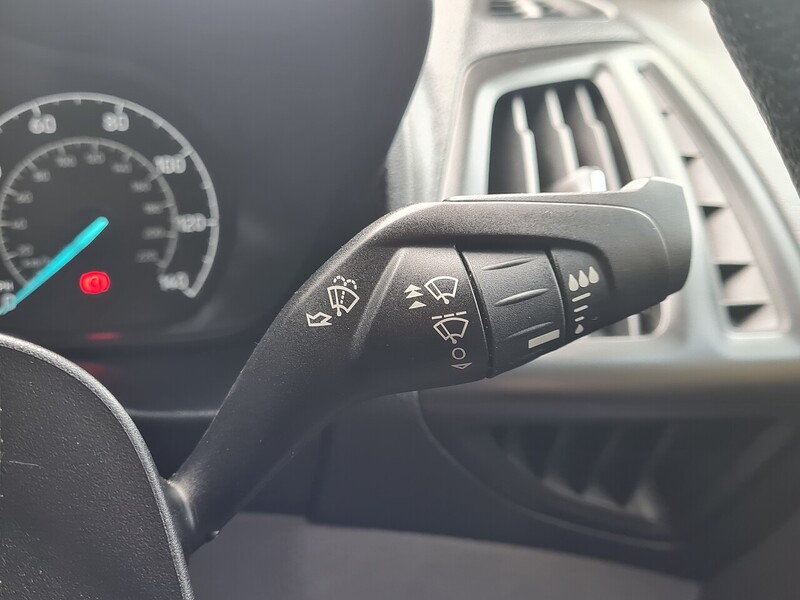 Ford 1.5 220 EcoBlue DCIV 6dr Diesel Manual Euro 6 (s/s) (75 ps)